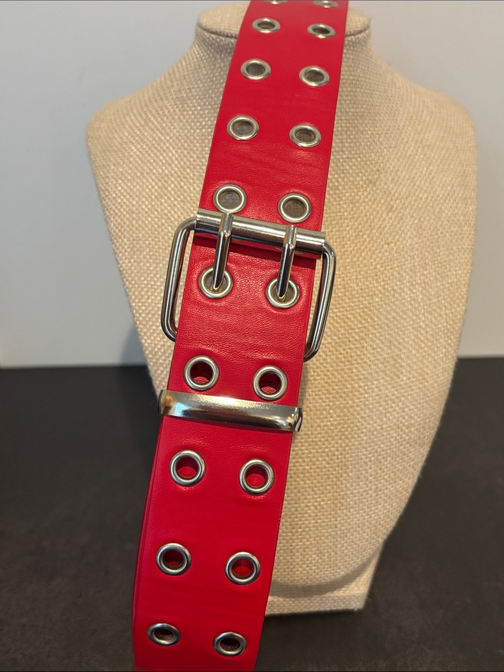 Red Double-Row Grommet Women's Belt sz L / 31”